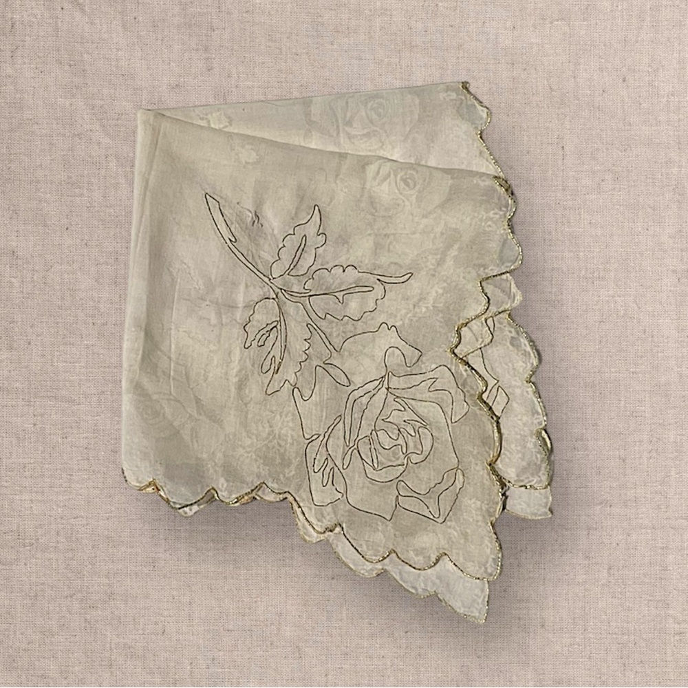 Embroidered Rose Scalloped Edge Linen Napkin - Cream